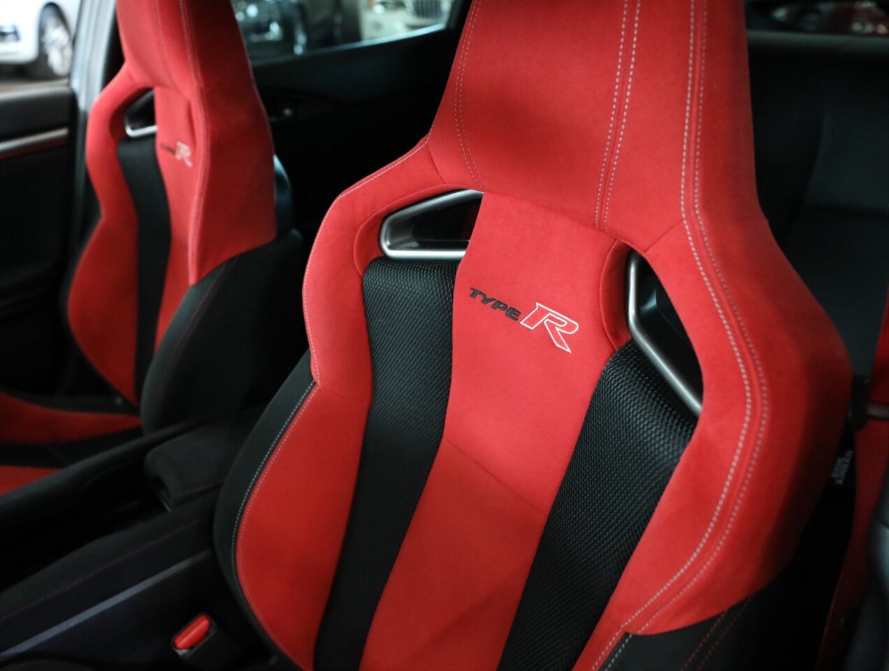 2019 Honda Civic Type R Touring - Photo 34 - Addison, IL 60101
