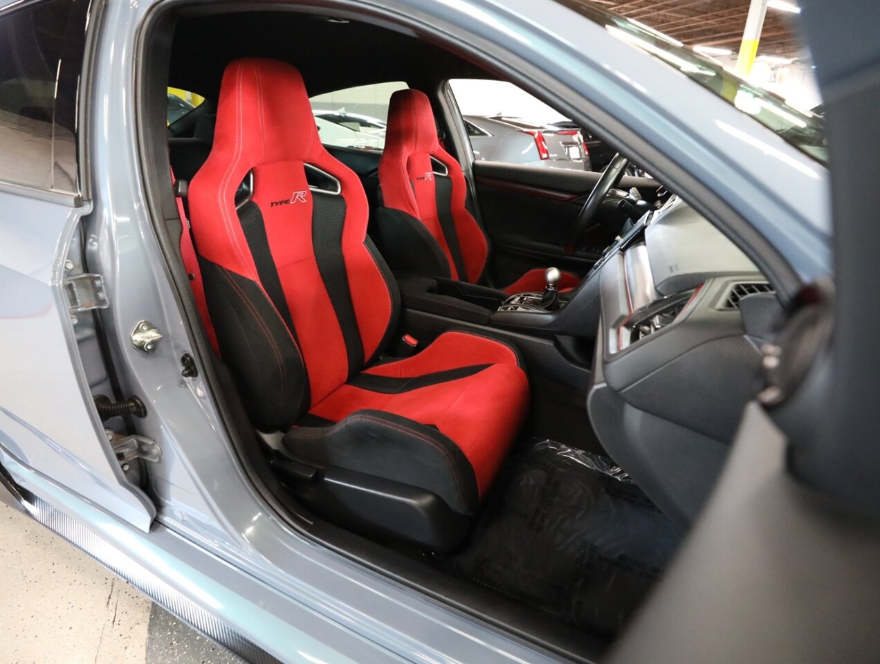 2019 Honda Civic Type R Touring - Photo 21 - Addison, IL 60101