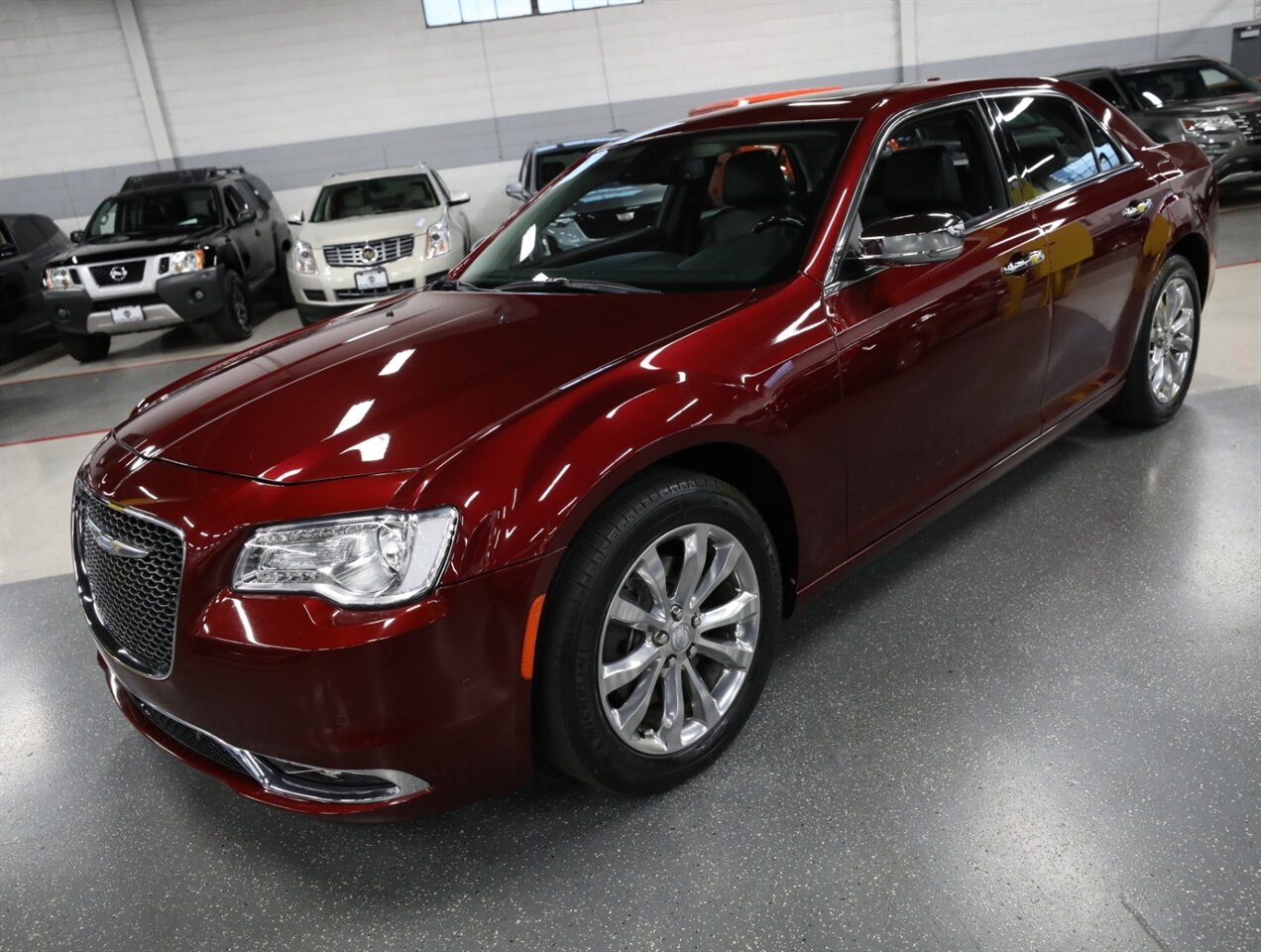 2018 Chrysler 300 Limited AWD - Photo 4 - Addison, IL 60101