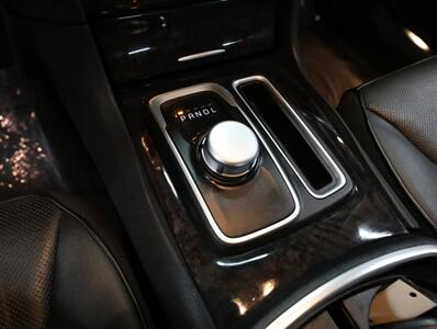 2018 Chrysler 300 Limited AWD - Photo 34 - Addison, IL 60101