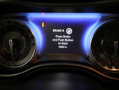 2018 Chrysler 300 Limited AWD - Photo 42 - Addison, IL 60101