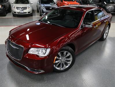2018 Chrysler 300 Limited AWD - Photo 2 - Addison, IL 60101