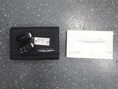 2018 Chrysler 300 Limited AWD - Photo 50 - Addison, IL 60101