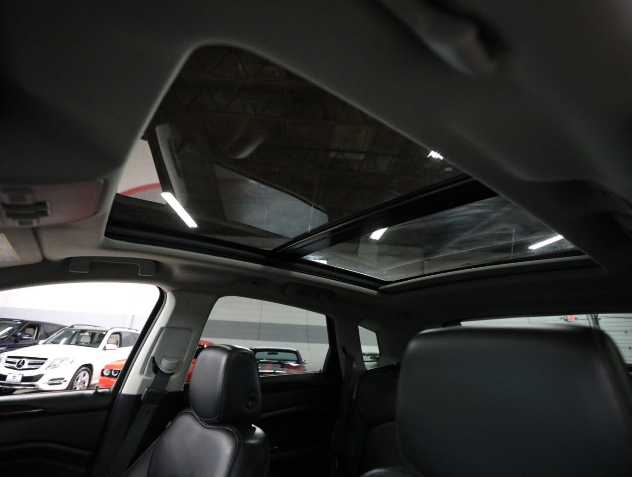 2015 Cadillac SRX Premium Collection AWD - Photo 31 - Addison, IL 60101