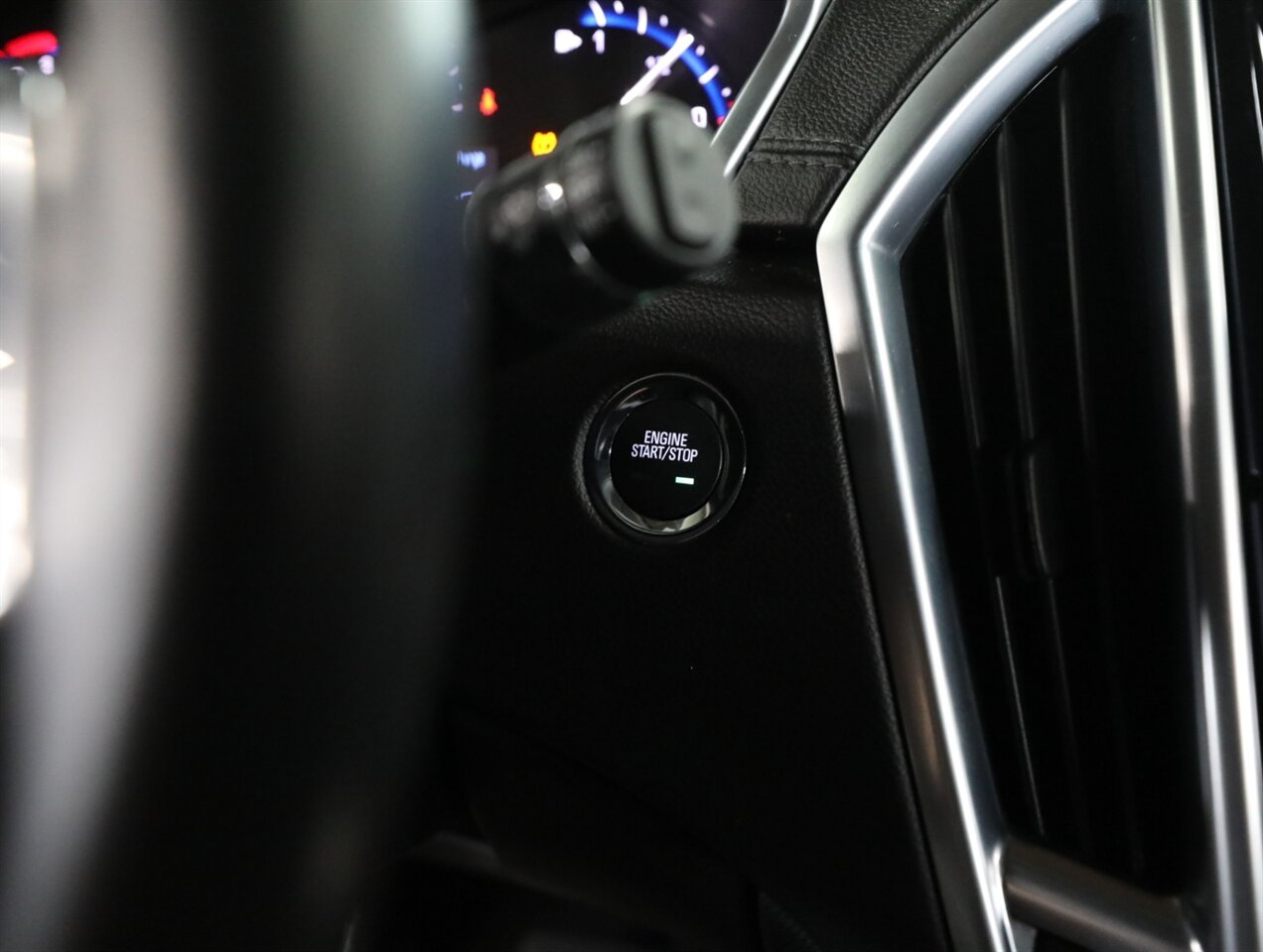 2015 Cadillac SRX Premium Collection AWD - Photo 33 - Addison, IL 60101