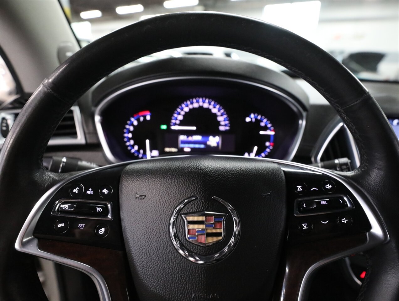 2015 Cadillac SRX Premium Collection AWD - Photo 38 - Addison, IL 60101