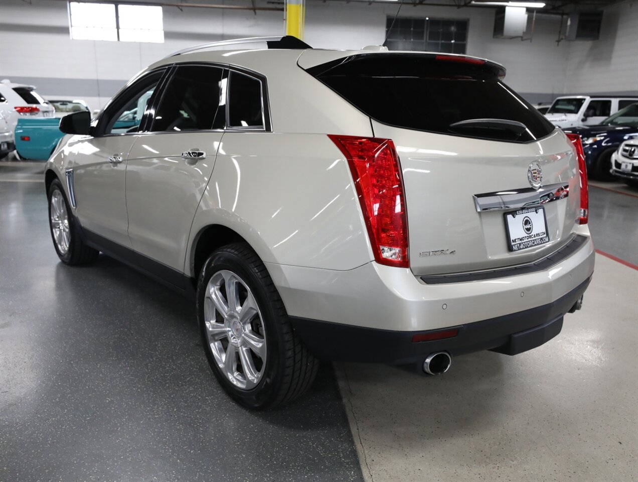 2015 Cadillac SRX Premium Collection AWD - Photo 13 - Addison, IL 60101