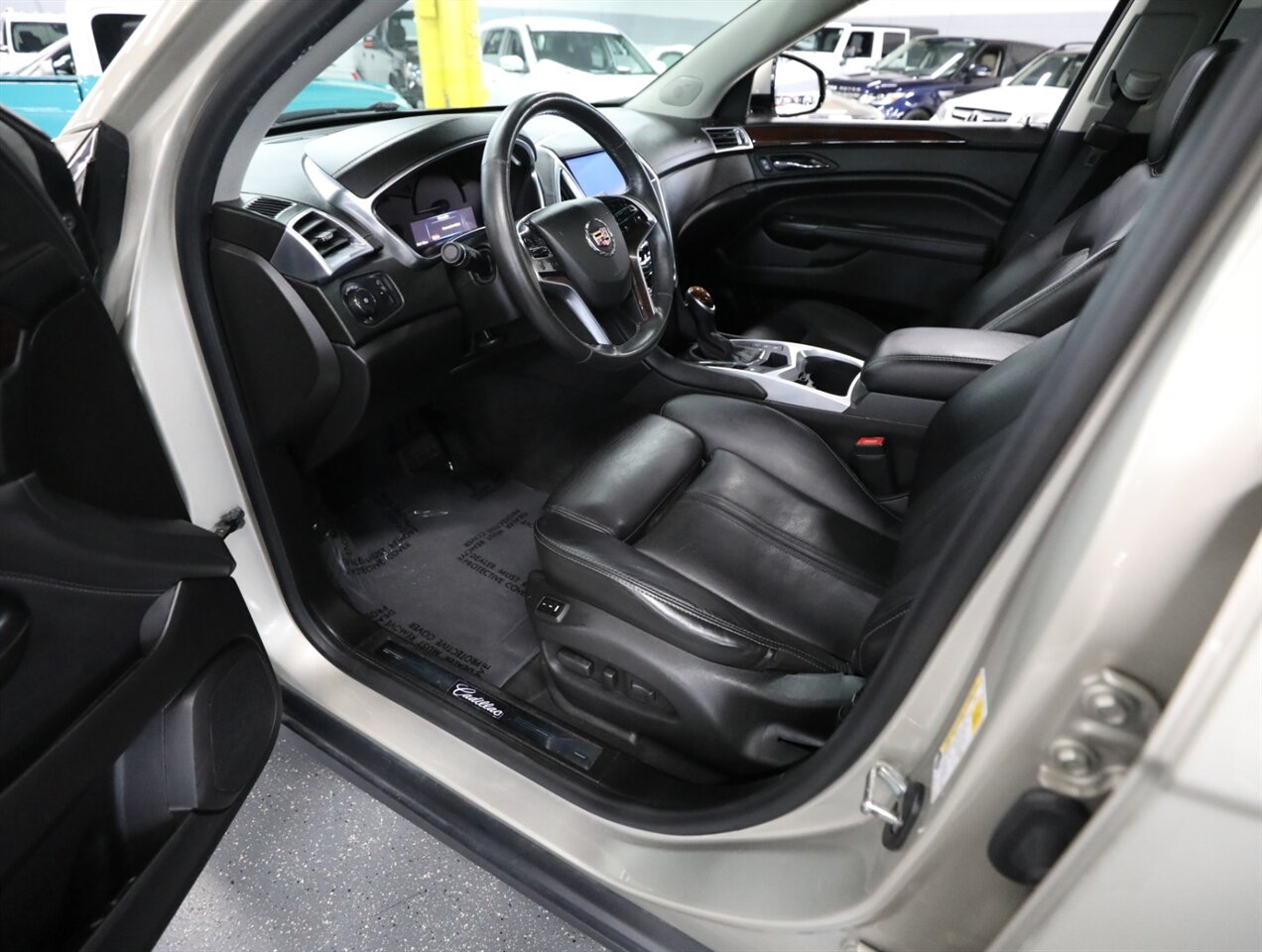 2015 Cadillac SRX Premium Collection AWD - Photo 29 - Addison, IL 60101