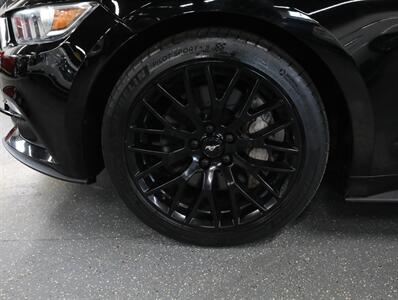 2015 Ford Mustang GT Premium Convertible   - Photo 43 - Addison, IL 60101