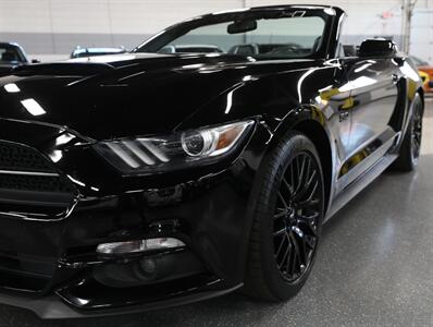 2015 Ford Mustang GT Premium Convertible   - Photo 5 - Addison, IL 60101