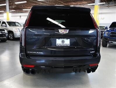 2024 Cadillac Escalade-V   - Photo 12 - Addison, IL 60101