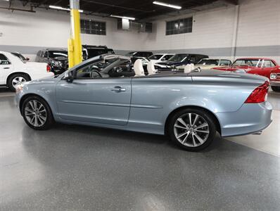 2011 Volvo C70 T5 Convertible - Photo 15 - Addison, IL 60101