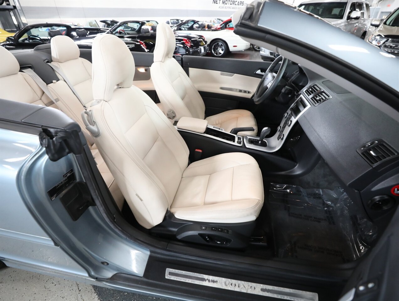 2011 Volvo C70 T5 Convertible - Photo 19 - Addison, IL 60101