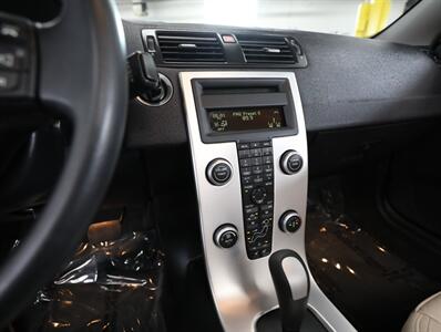 2011 Volvo C70 T5 Convertible - Photo 27 - Addison, IL 60101