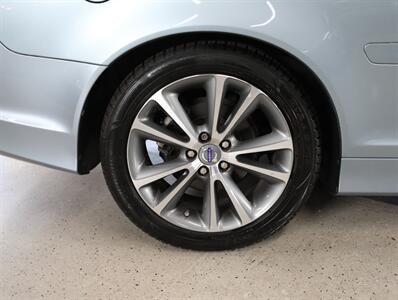 2011 Volvo C70 T5 Convertible - Photo 43 - Addison, IL 60101