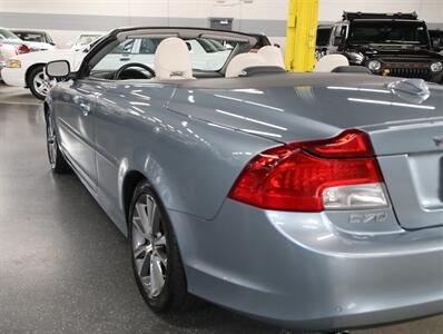2011 Volvo C70 T5 Convertible - Photo 14 - Addison, IL 60101