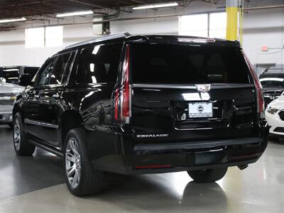 2016 Cadillac Escalade ESV Premium Collection 4WD   - Photo 15 - Addison, IL 60101