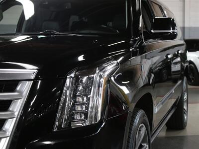 2016 Cadillac Escalade ESV Premium Collection 4WD   - Photo 5 - Addison, IL 60101