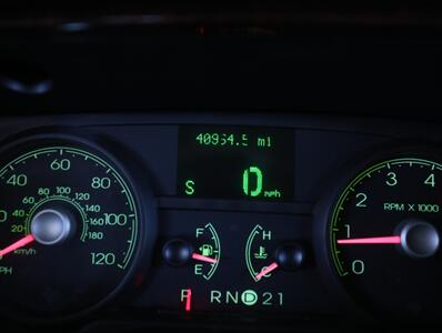 2009 Lincoln Town Car Signature Limited - Photo 34 - Addison, IL 60101