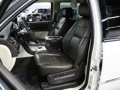 2014 Cadillac Escalade Platinum Edition AWD   - Photo 36 - Addison, IL 60101