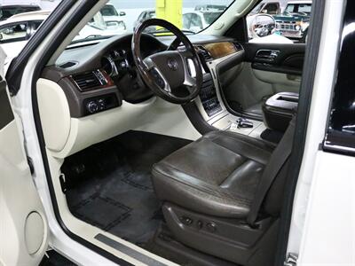 2014 Cadillac Escalade Platinum Edition AWD   - Photo 35 - Addison, IL 60101