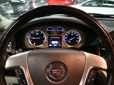 2014 Cadillac Escalade Platinum Edition AWD   - Photo 45 - Addison, IL 60101