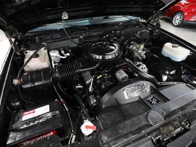 1988 Chevrolet Silverado 1500   - Photo 40 - Addison, IL 60101