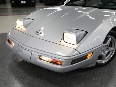 1996 Chevrolet Corvette Coupe   - Photo 3 - Addison, IL 60101