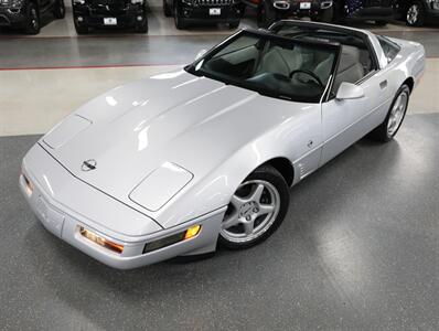 1996 Chevrolet Corvette Coupe   - Photo 2 - Addison, IL 60101