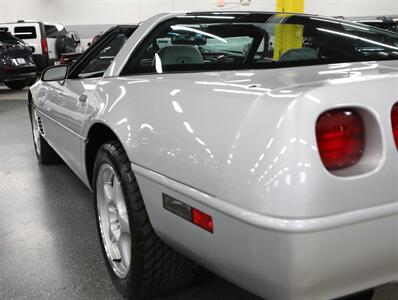 1996 Chevrolet Corvette Coupe   - Photo 23 - Addison, IL 60101