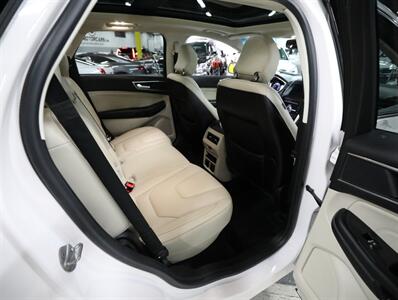 2017 Ford Edge Titanium AWD   - Photo 20 - Addison, IL 60101
