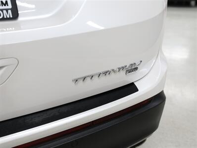 2017 Ford Edge Titanium AWD   - Photo 11 - Addison, IL 60101