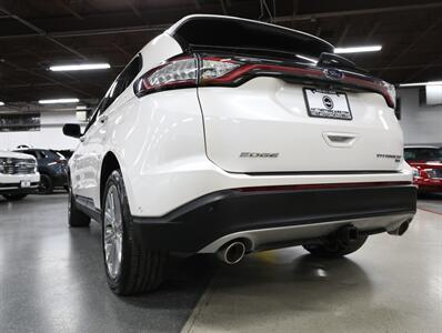 2017 Ford Edge Titanium AWD   - Photo 12 - Addison, IL 60101