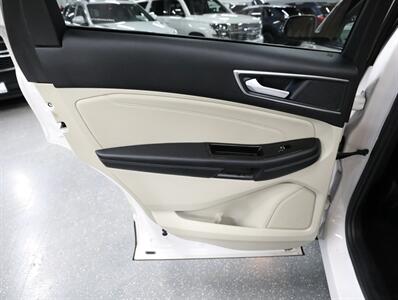 2017 Ford Edge Titanium AWD   - Photo 25 - Addison, IL 60101