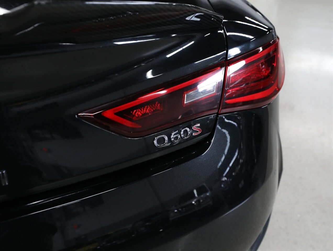 2017 INFINITI Q60 3.0T Sport - Photo 13 - Addison, IL 60101