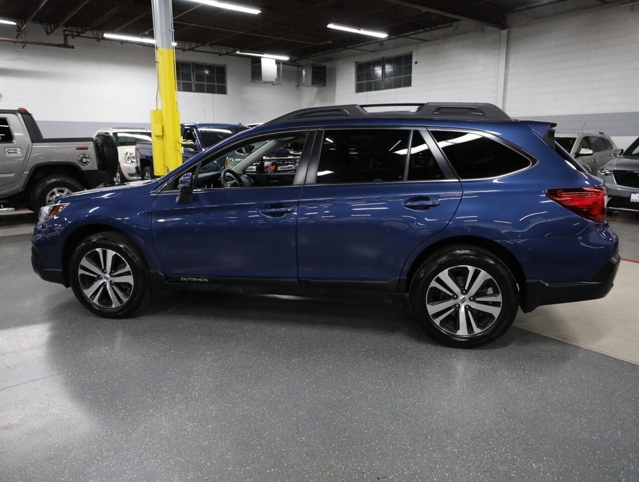 2019 Subaru Outback 2.5i Limited AWD - Photo 14 - Addison, IL 60101
