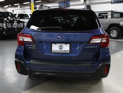 2019 Subaru Outback 2.5i Limited AWD - Photo 10 - Addison, IL 60101