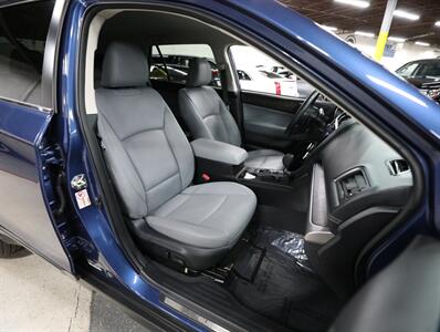 2019 Subaru Outback 2.5i Limited AWD - Photo 17 - Addison, IL 60101