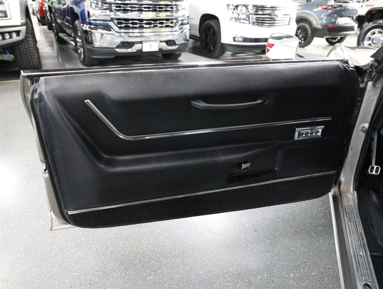 1968 Chevrolet Camaro   - Photo 44 - Addison, IL 60101