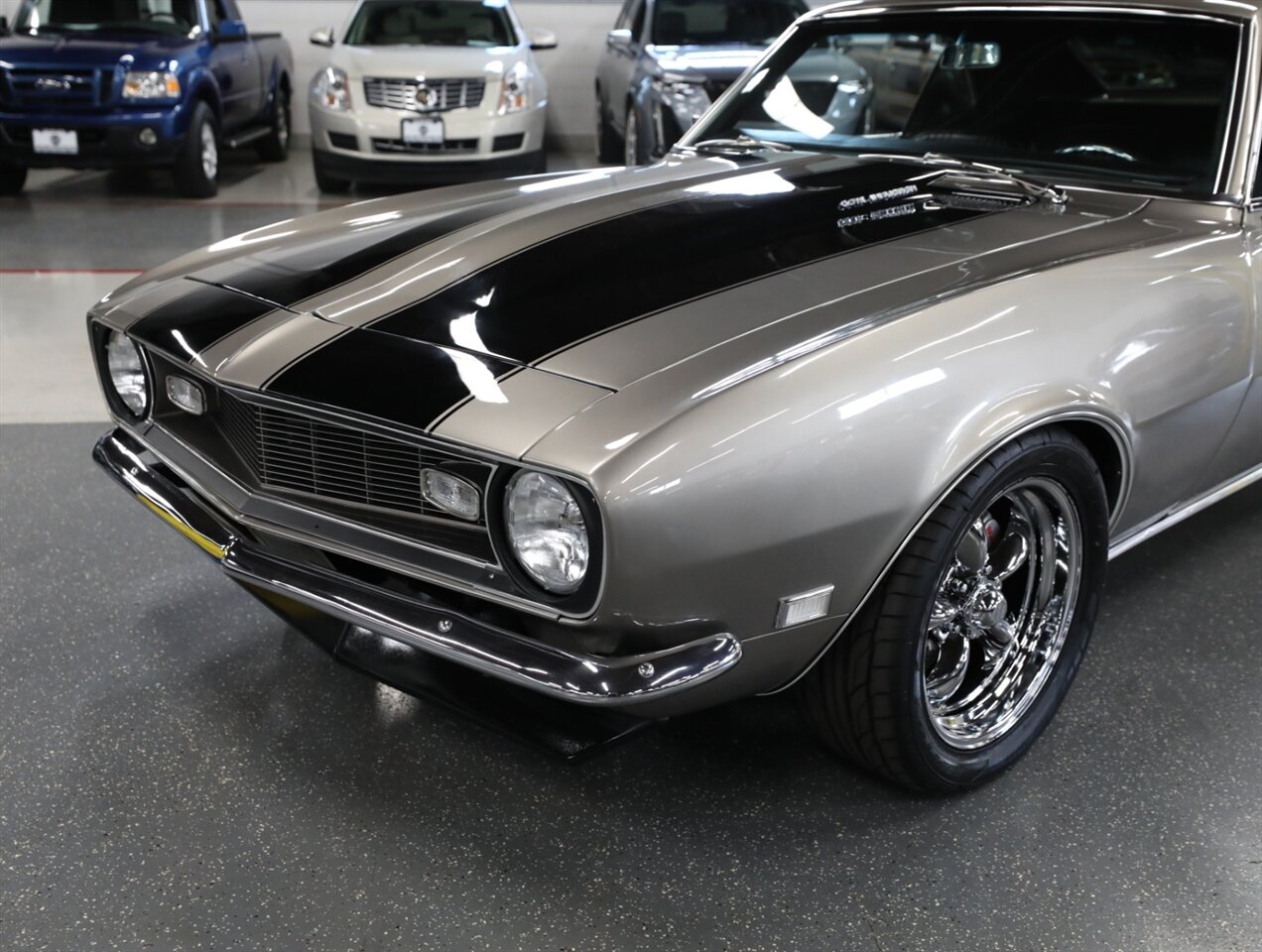 1968 Chevrolet Camaro   - Photo 3 - Addison, IL 60101