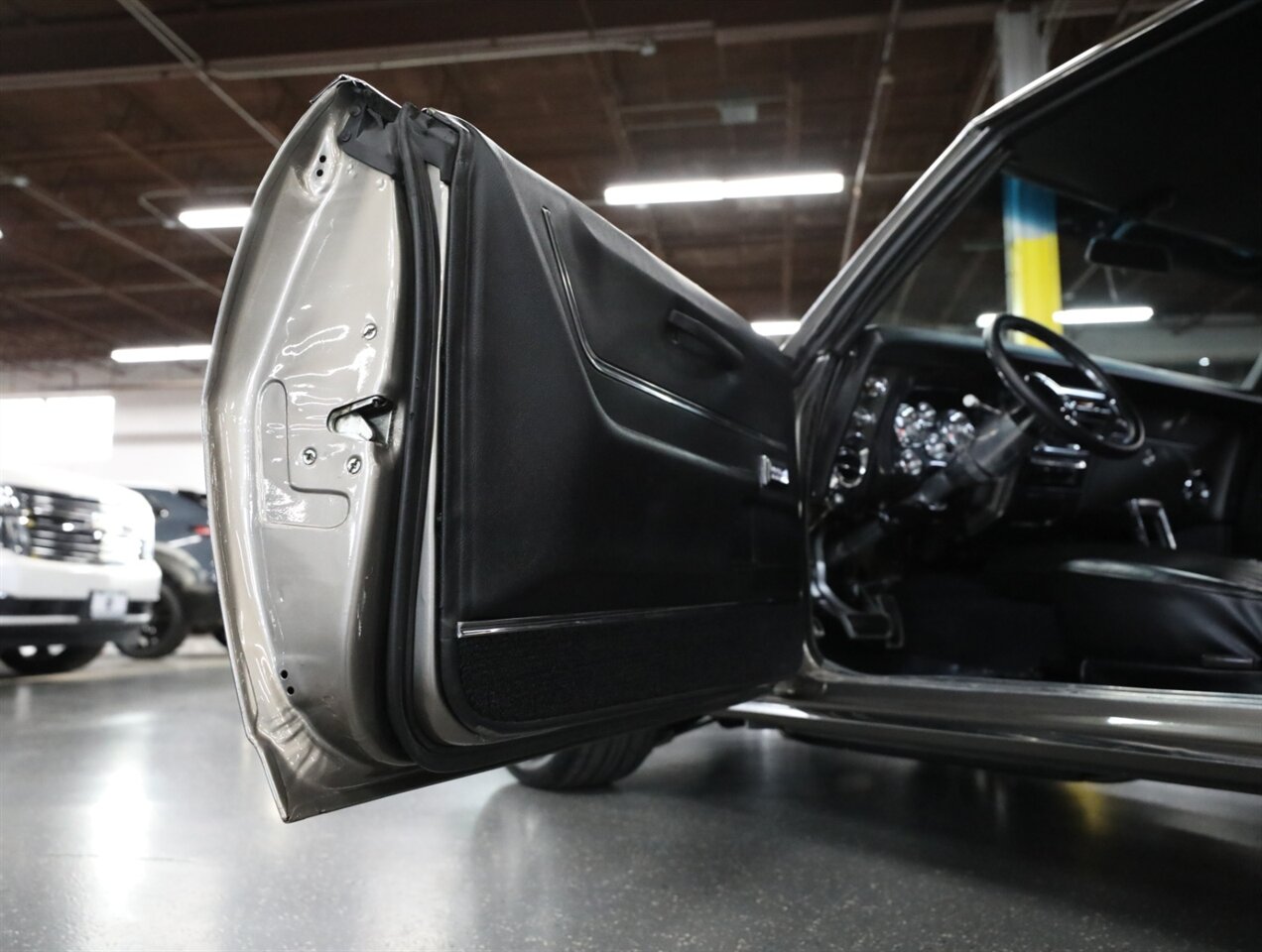 1968 Chevrolet Camaro   - Photo 45 - Addison, IL 60101