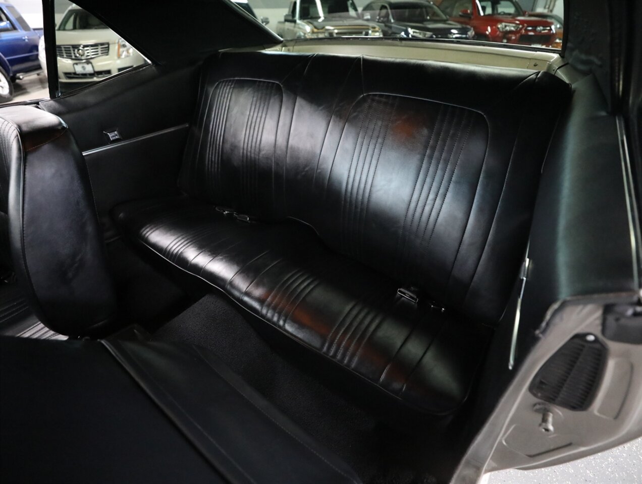 1968 Chevrolet Camaro   - Photo 42 - Addison, IL 60101