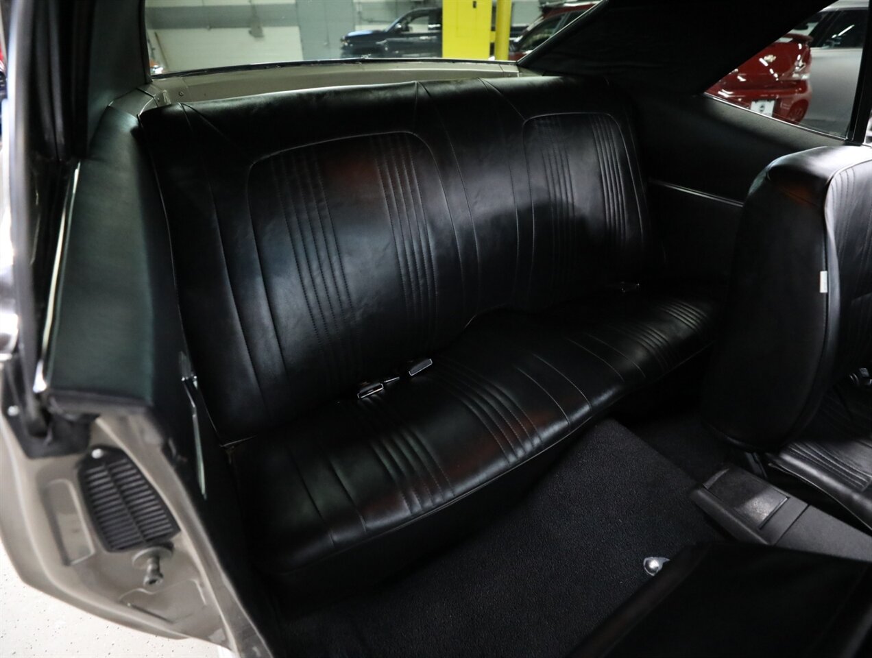 1968 Chevrolet Camaro   - Photo 38 - Addison, IL 60101