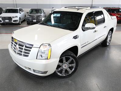 2013 Cadillac Escalade EXT Premium   - Photo 2 - Addison, IL 60101