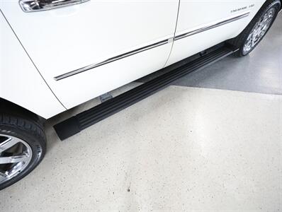 2013 Cadillac Escalade EXT Premium   - Photo 16 - Addison, IL 60101