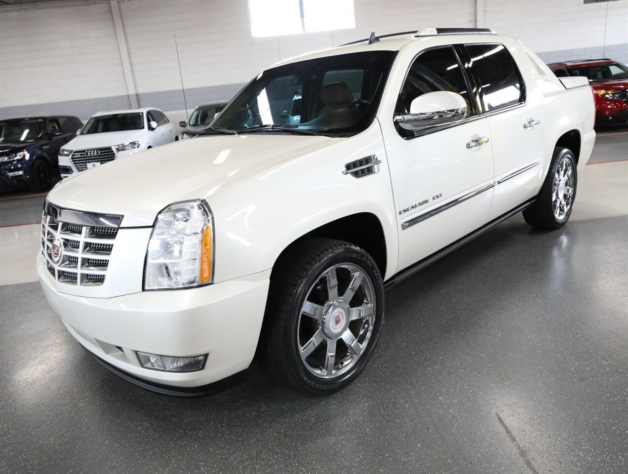 2013 Cadillac Escalade EXT Premium - Photo 4 - Addison, IL 60101