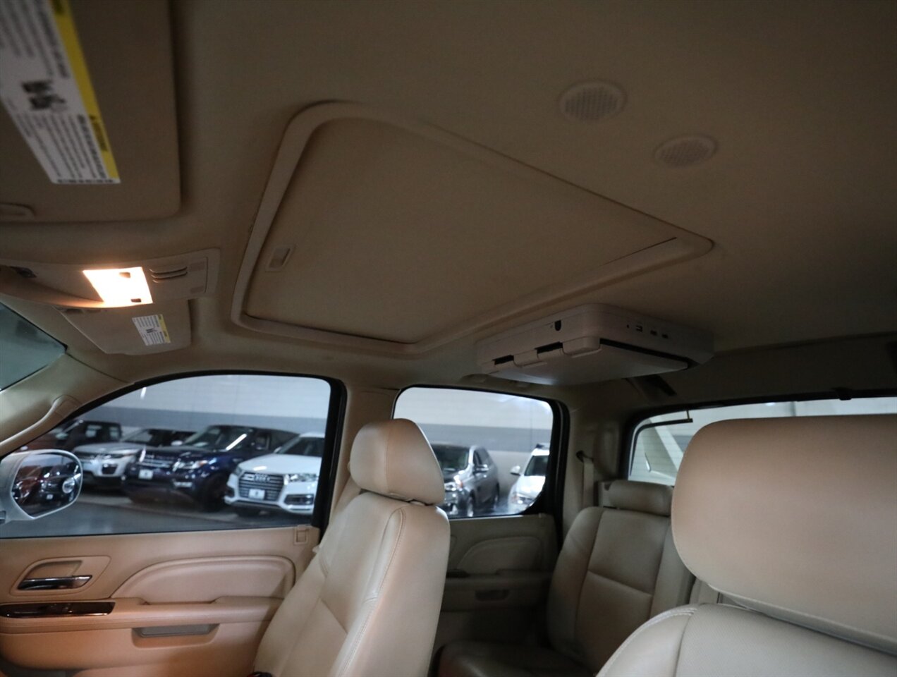 2013 Cadillac Escalade EXT Premium - Photo 32 - Addison, IL 60101