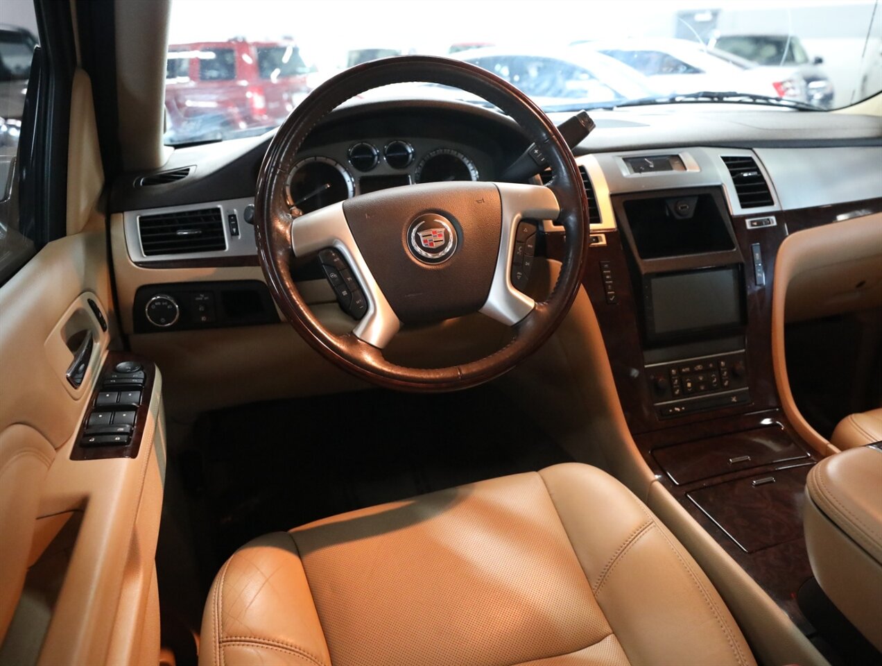 2013 Cadillac Escalade EXT Premium - Photo 27 - Addison, IL 60101