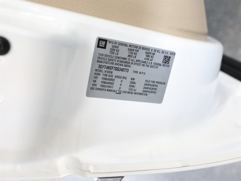 2013 Cadillac Escalade EXT Premium - Photo 43 - Addison, IL 60101
