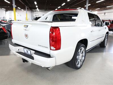 2013 Cadillac Escalade EXT Premium   - Photo 9 - Addison, IL 60101
